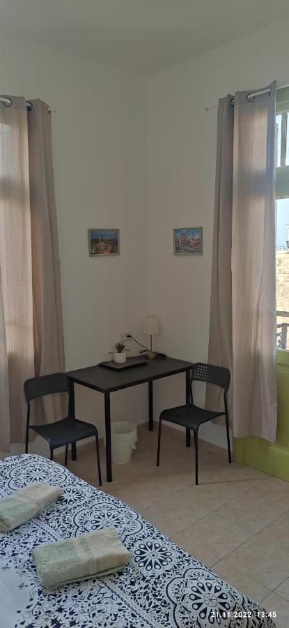 Guesthouse Comfy - Separate Rooms In The Apartment For A Relaxing Holiday 海法 外观 照片